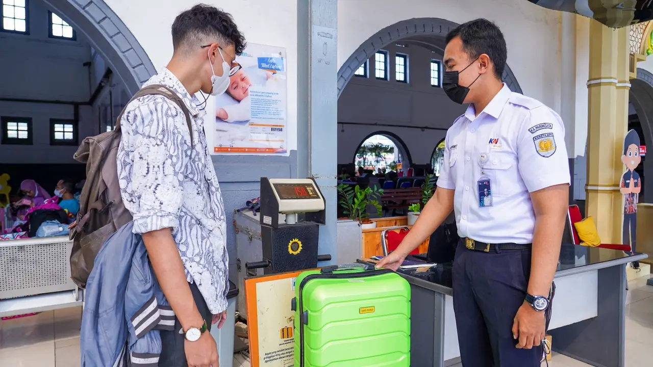 Mudik Kereta Api