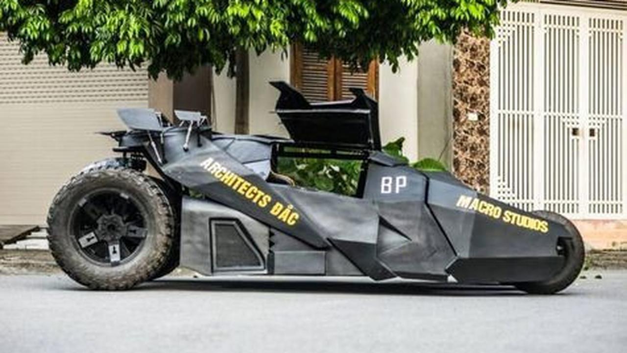 Batmobil Tumbler buatan sendiri