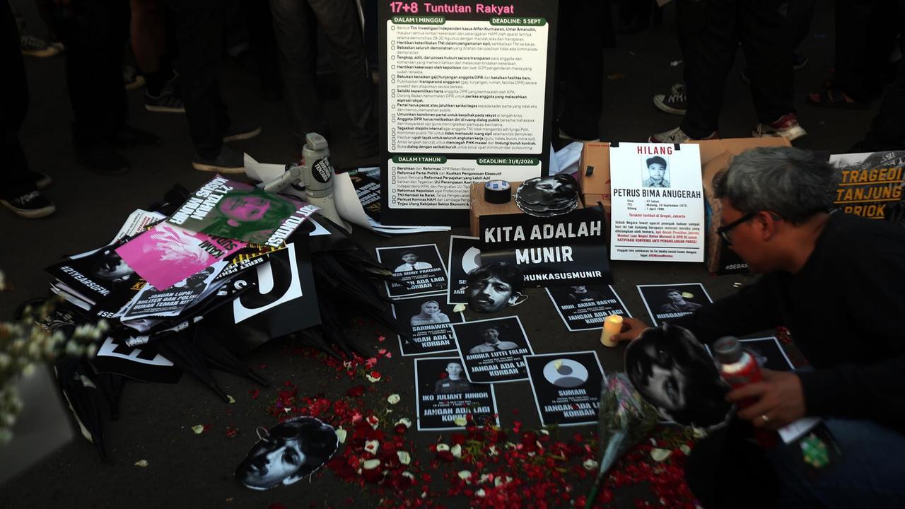 FOTO: 21 Tahun Munir, Aksi Kamisan Tuntut Keadilan di Tengah Gelombang Protes