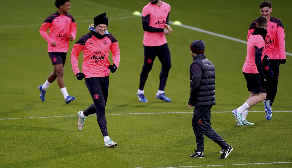 Dua tim itu sama-sama sudah pasti lolos ke babak 16 besar.  (Martin Rickett/PA via AP)