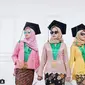 Ilustras Model Baju Wisuda Elegan (Pakaianide)