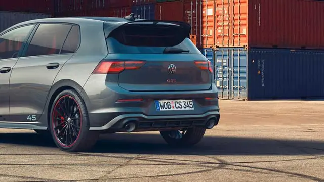 VW Rilis Golf GTI Edisi Spesial 45 Tahun (Volkswagen)