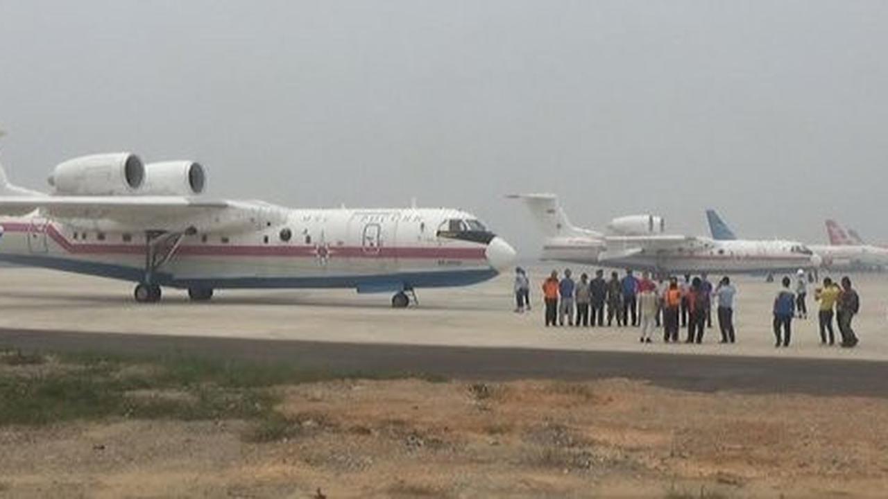Atasi kabut asap, 2 pesawat Amphibi asal Rusia tiba di Palembang