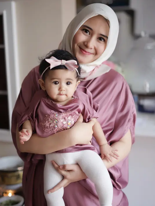 (Instagram/ryana_dea)