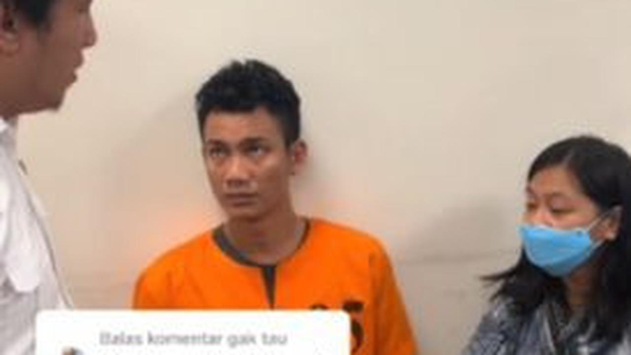 Namun siapa sangka, DSM ternyata tengah berbadan dua. Dikatakan bahwa DSM saat ini tengah hamil 6 bulan.