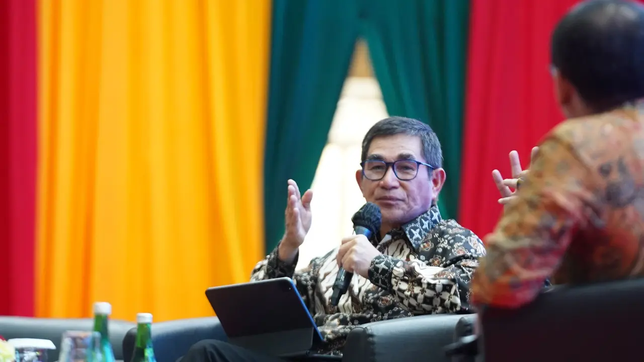 Mantan Ketua Mahkamah Konstitusi, Hamdan Zoelva, alam acara Seminar Nasional bertema Aspek Hukum Kelembagaan Pengelolaan Keuangan Haji di Universitas Syiah Kuala Aceh (Istimewa)