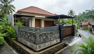 10 Model Pagar Rumah yang Tidak Mudah Berlumut Saat Musim Hujan, Anti Karat