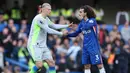 Kemenangan tersebut membuat Manchester City memaksa Arsenal semakin tak nyaman di puncak klasemen Liga Inggris. Kini mereka hanya berjarak enam poin dengan menyisakan satu pertandingan. (AP Photo/Ian Walton)
