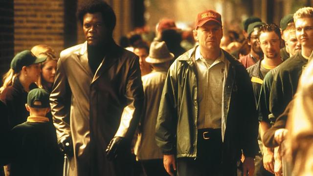 Unbreakable (2000)