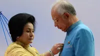Rosmah Mansor dan Najib Razak (AFP)