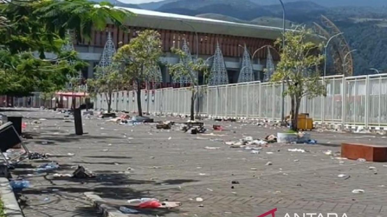 ASN Papua Kerja Bakti di Stadion Lukas Enembe, Gubernur Ajak Jaga Fasilitas Publik