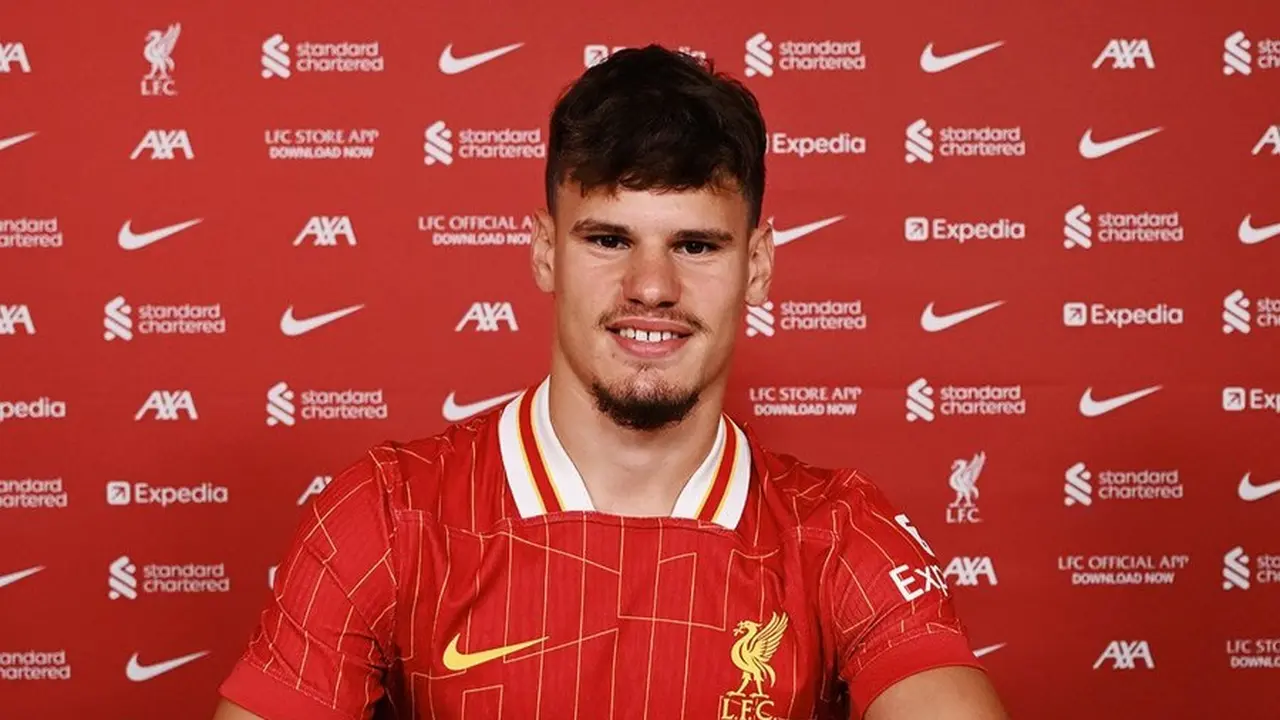 Milos Kerkez, Liverpool