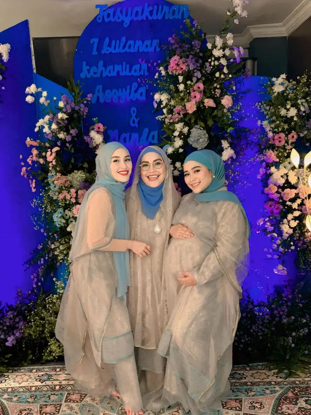 6 Potret Ayu Ting Ting di Tasyakuran Tujuh Bulanan Adik, Dihadiri Calon Mertua