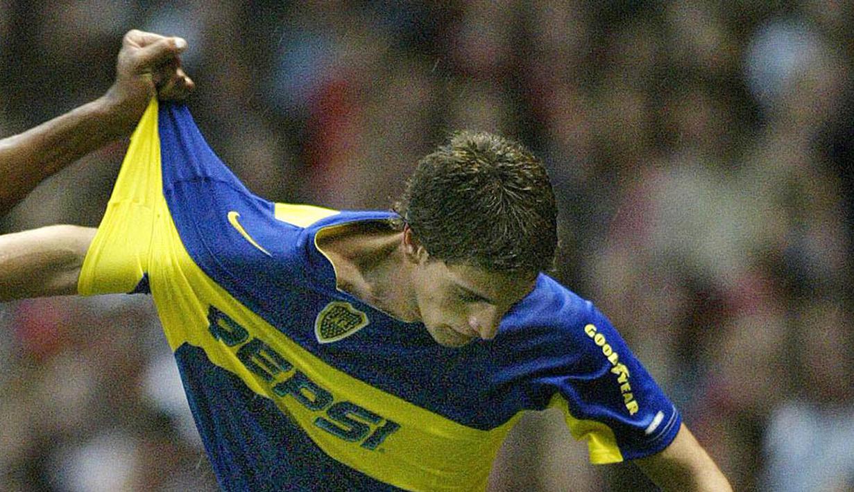 6. Carlos Marinelli - Mungkin dirinya sebagai pesepak bola Argentina yang paling salah mendapat julukan The Next Maradona. Dirinya tampil memukau bersama Boca Juniors namun saat pindah ke Middlesbrough kemampuannya menurun drastis. (AFP/Steve Parkin)
