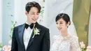 <p>"Saya sangat senang memiliki Saya yang bijak dan cantik sebagai istri saya. Setelah air mata terakhir yang kutumpahkan di pernikahan di Korea, aku akan berhenti menangis dan menjadi suami yang kuat untuk Saya dan keluarga kami," kata Hyung Tak melalui agensinya.</p>