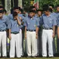 Santri Kota Tangerang Selatan mengikuti apel untuk memperingati Hari Santri Nasional di lapangan Pesantren AL-Amanah AL-Gontroy, Pondok Aren, Senin (22/10). Hari Santri Nasional diperingati setiap tanggal 22 Oktober. (Merdeka.com/Arie Basuki)