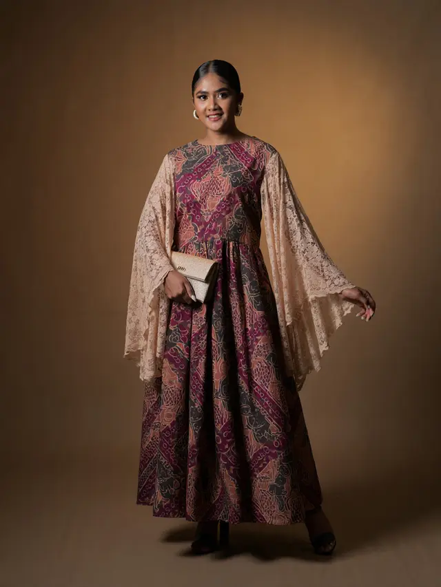 Maxi Dress Batik Brokat