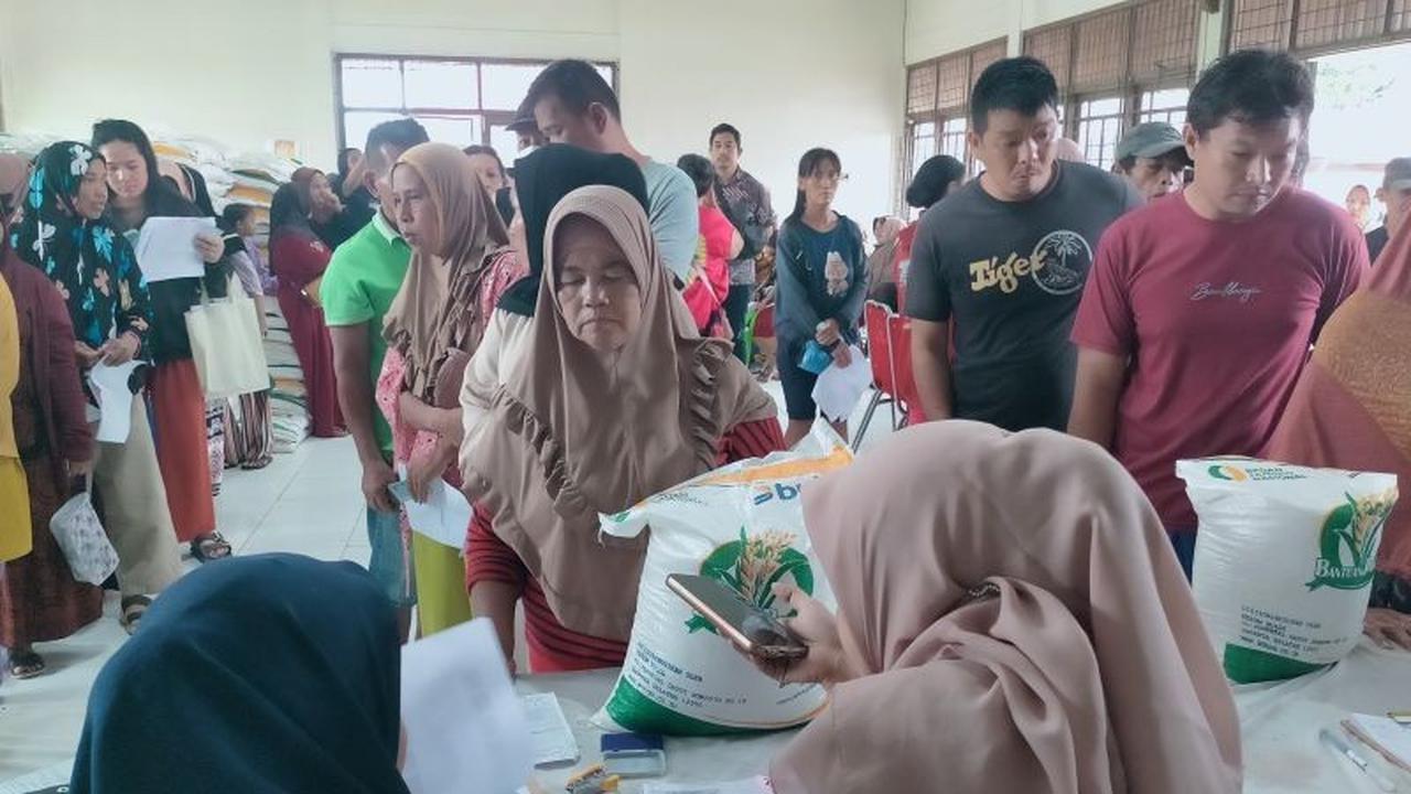 Fakta Menarik: 66.087 Keluarga Terima Bantuan Pangan Bulog Singkawang, Tekan Inflasi dan Penuhi Kebutuhan Pokok
