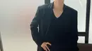 Leo VIXX yang menjulang dengan tinggi badan 183 cm disebut fans memiliki proporsi badan bak model profesional. (FOTO: instagram.com/leo_jungtw/)