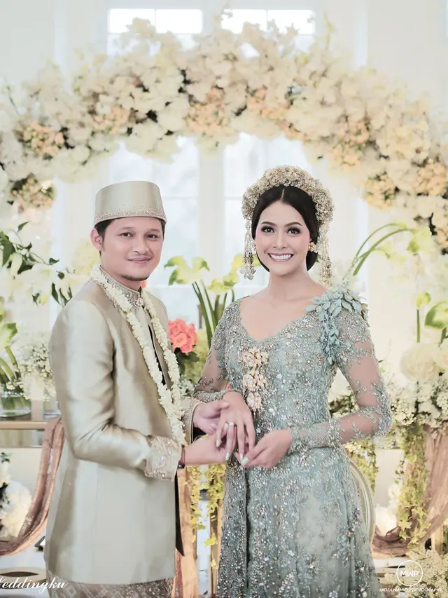 [Fimela] Bunga Jelitha dan Syamsir Alam