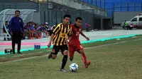 Duel Laos vs Malaysia di matchday terakhir penyisihan Grup B Piala AFF U-16 2018 di Stadion Gelora Joko Samudro, Gresik, Selasa (7/8/2018). (Bola.com/Zaidan Nazarul)