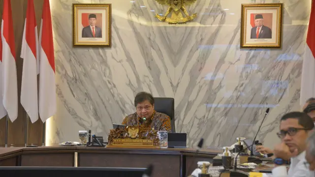 Menko Airlangga Hartarto pada rapat Komite Pengarah Badan Pengelola Dana Perkebunan Kelapa Sawit (BPDPKS) pada Senin (31/10).
