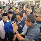 Ketua PKS Jatim  Irwan Setiawan saat menyambut Anies Baswedan bersama para relawan dan pendukung. (Istimewa)