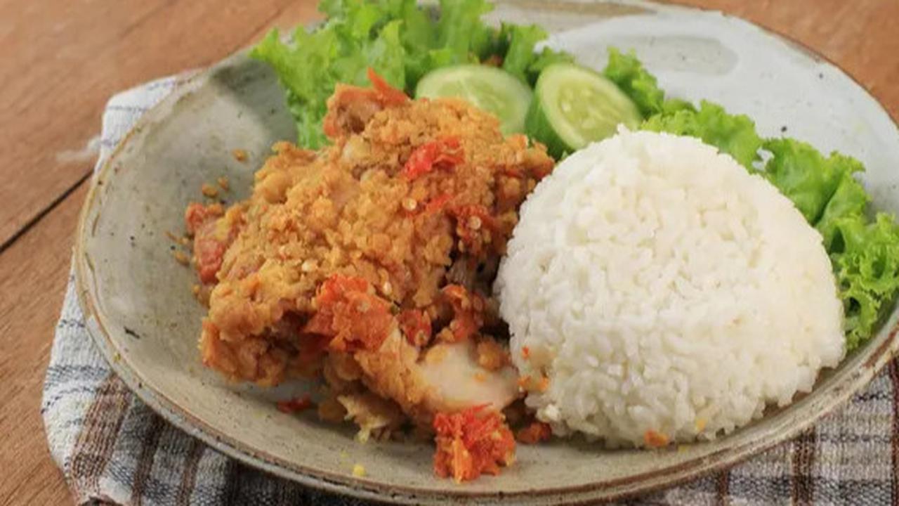 Cara Membuat Ayam Geprek Pedas dan Renyah yang Menggugah Selera