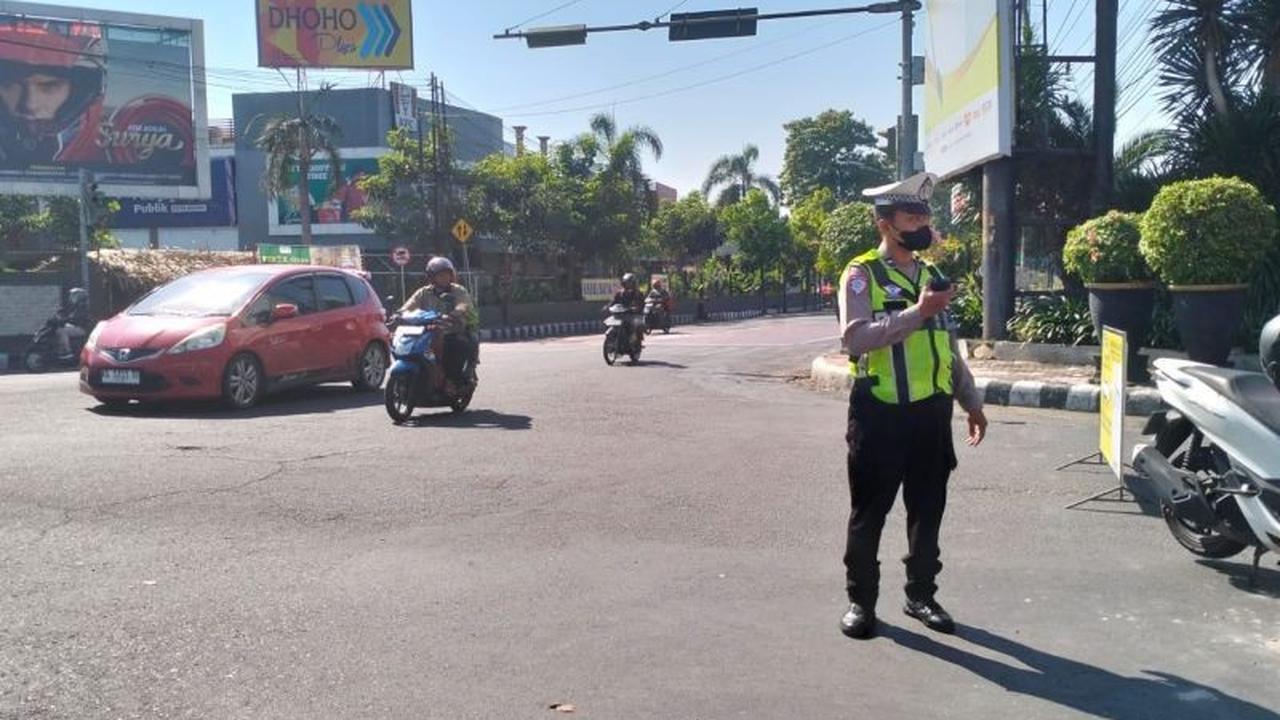 Rekayasa Lalu Lintas Kediri: Dishub dan Polres Siaga Antisipasi Macet di Jembatan Kaliombo