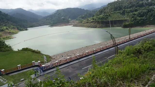Pembangunan Pengaman Pantai Raha Sepanjang 1,6 KM Dilanjutkan pada 2025