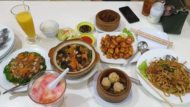 Rekomendasi tempat makan prasmanan di Solo (Foto: Google Maps/Redi Kusumo)