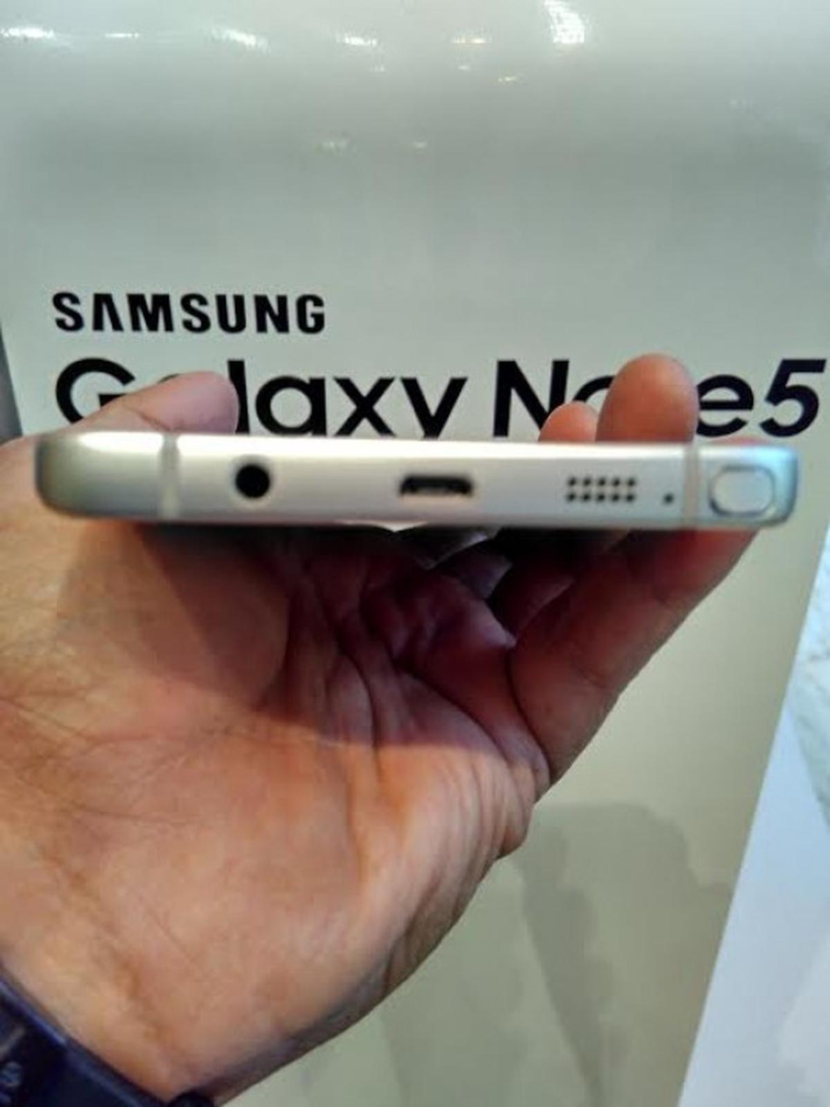 Mengintip 'wajah' cantik Samsung Galaxy Note 5 versi emas