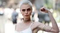 Cara Delevingne Pilih Jadi James Bond Ketimbang Wanita Pendamping