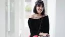 Tidak hanya memiliki suara merdu, Ivy Alyssa yang berwajah cantik ini juga selalu berpenampilan modis dengan koleksi scarf yang dimilikinya. Dan begini lah cara Ify mix and match dengan scarfnya. (Instagram/Ifyalyssa)