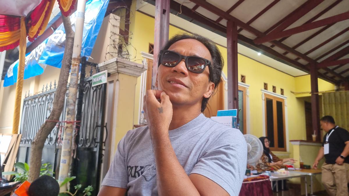 Kaka Slank Kepingin Makan Apa yang Ditanam, Olah Lahan Setengah Hektar Buat Bercocok Tanam