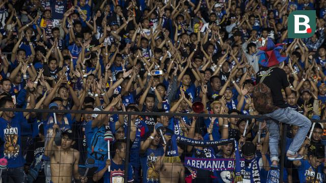 Dukungan Aremania saat Away
