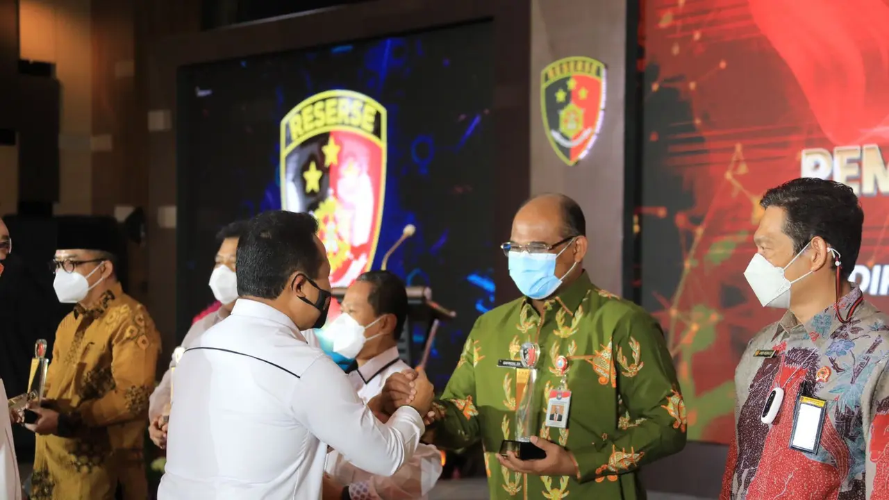 Direktur Jenderal (Dirjen) Bina Administrasi Kewilayahan (Adwil)