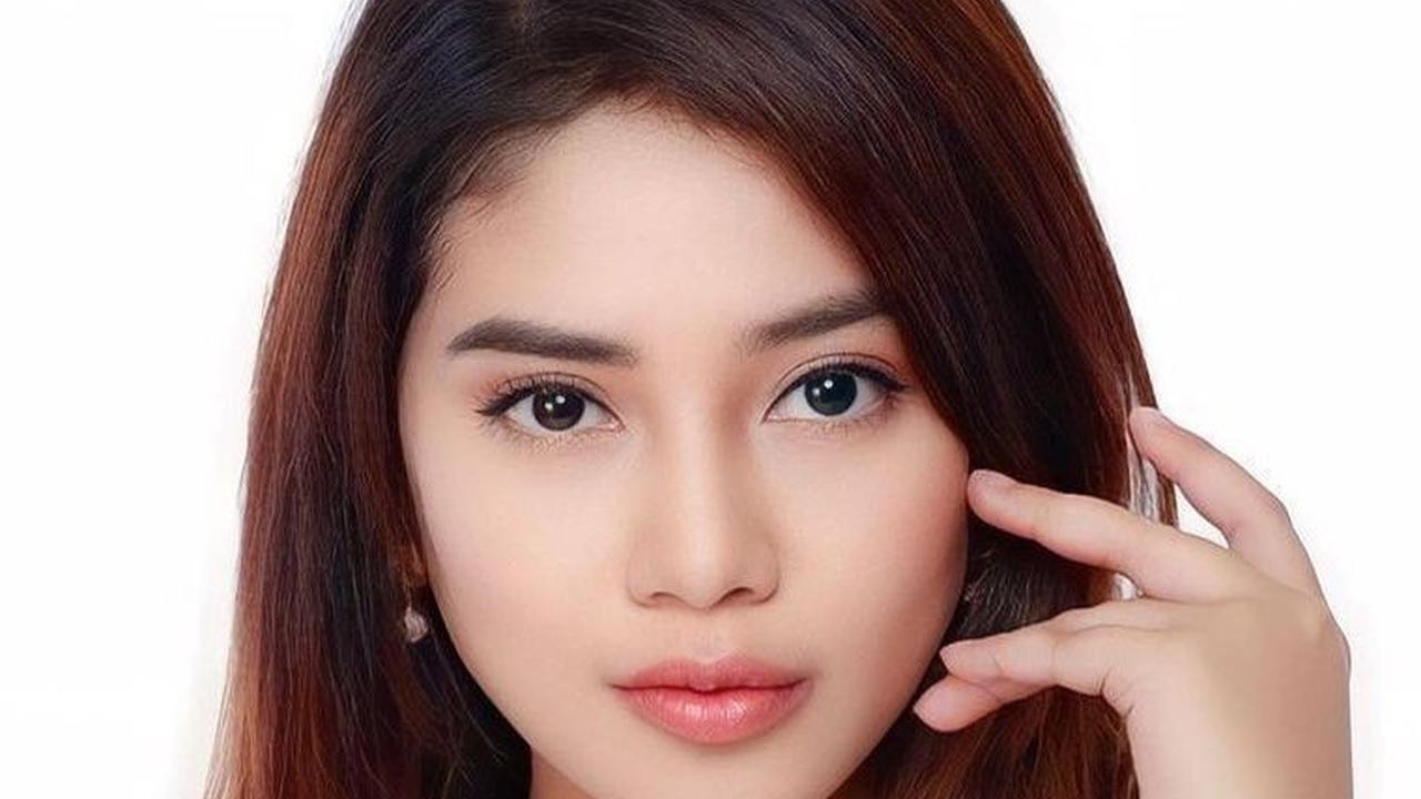 Perankan Dinda di Takdir Cinta yang Kupilih, Intip Pesona Aline Pertiwi di Balik Layar