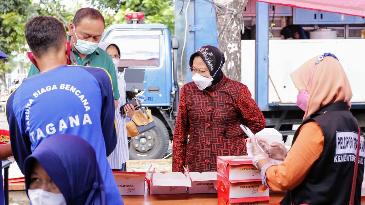 Menteri Sosial Tri Rismaharini