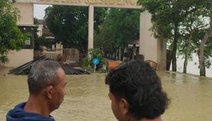 Banjir melanda 22 desa di Kabupaten Cirebon, Jawa Barat, pada 13–14 Desember 2025. (Dok. Antara)