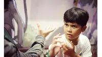 6 Potret Muzakki Ramdhan, Pemeran Sancaka Kecil di Film Gundala (sumber: Instagram.com/m.u.z.z.a.k.i)