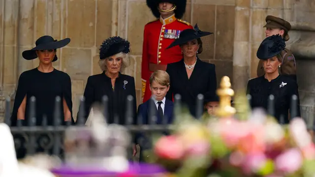 Ekspresi Kate Middleton dan Meghan Markle di Pemakaman Ratu Elizabeth II