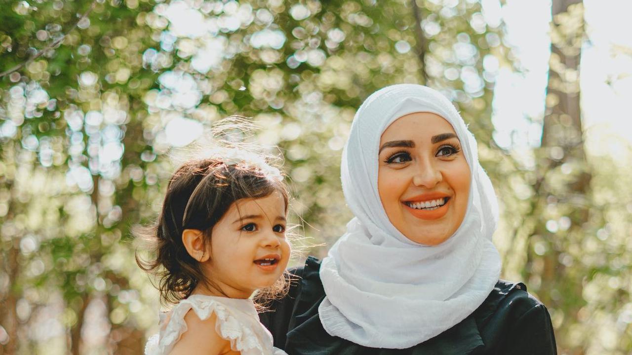 Kumpulan Doa untuk Anak Perempuan Arab, Latin dan Artinya, Amalkan Setiap Hari