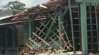 Bangunan di Tuban rusak akibat gempa. (Istimewa)