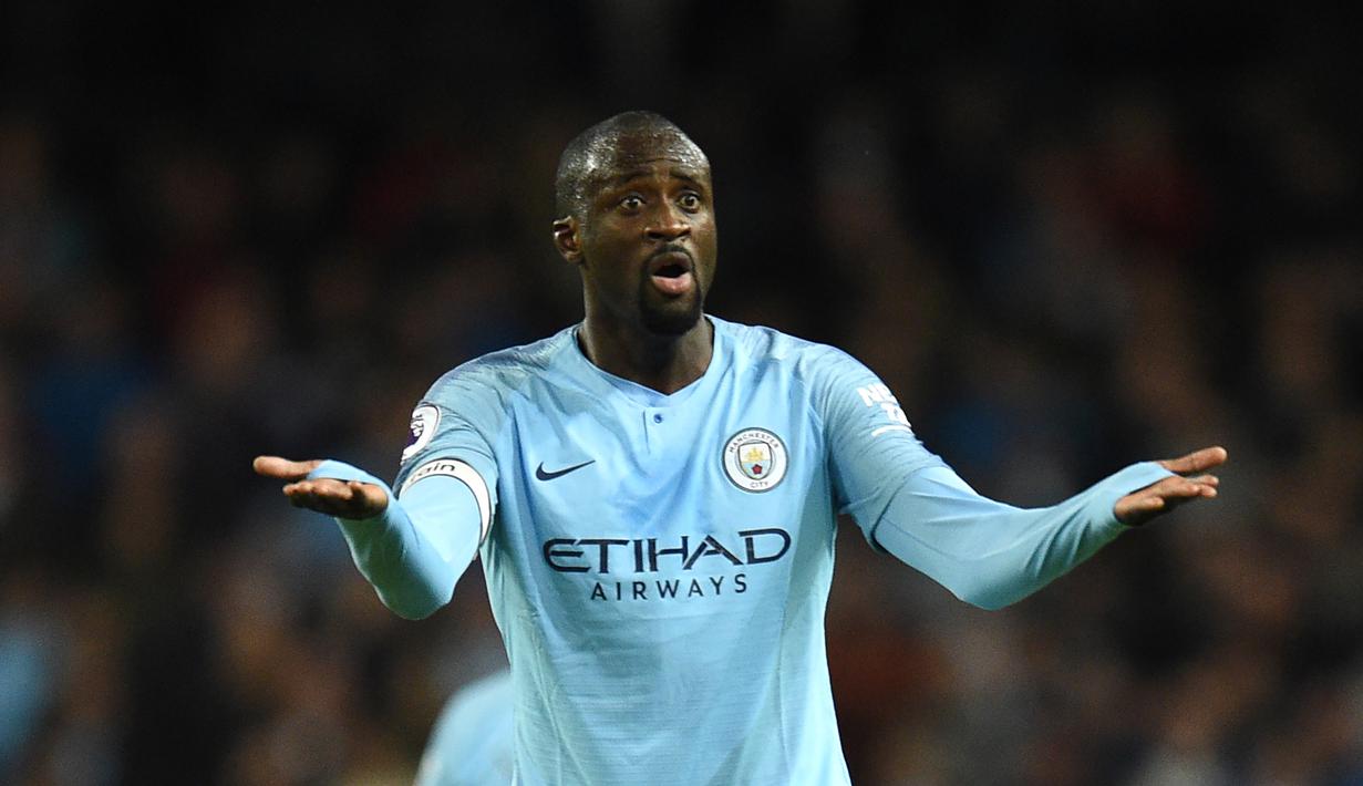 Yaya Toure (Pantai Gading) - Yaya Toure adalah gelandang box to box yang pernah menjadi tumpuan Manchester City di Premier League. Toure berhasil menjuarai tiga gelar Premier League, tiga titel Piala FA, dan satu Community Shield bersama Manchester City. (AFP/Oli Scarff)