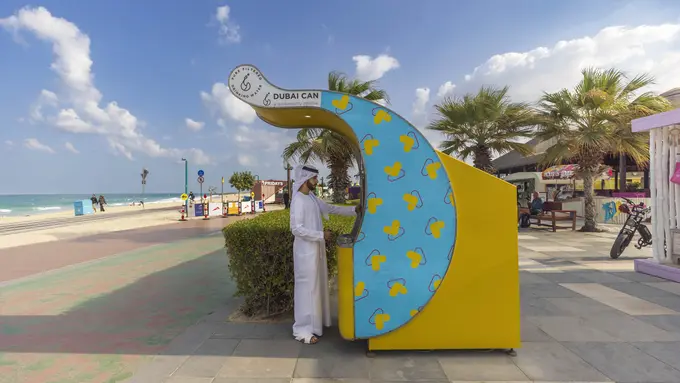 Program Inovatif Dubai dalam Menjalankan Visi Keberlanjutan (photo by Dubai Sustainable Tourism St Stamp)