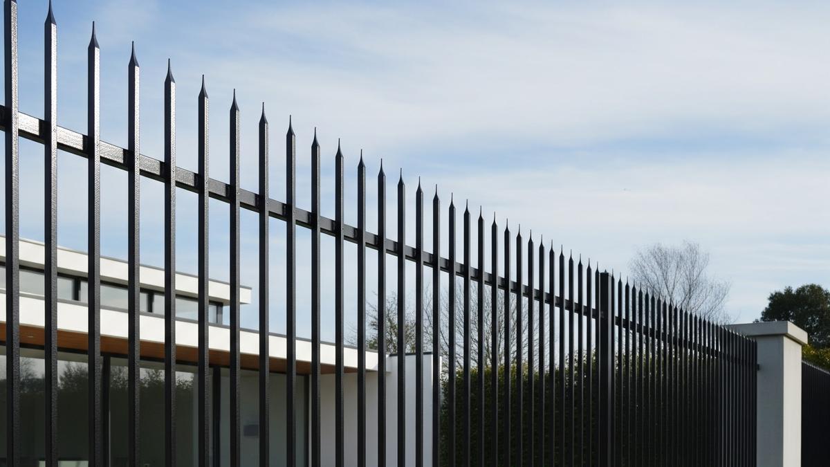 6 Jenis Pagar yang Paling Efektif Anti Maling, Estetik Sekaligus Hadirkan Rasa Aman