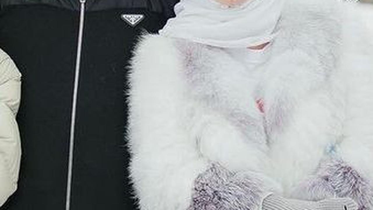 Cantik dan Modisnya Amy Qanita Liburan di Jepang Bareng Anak, Mantu, dan Cucu, Elegan Banget Pakai Jaket Bulu