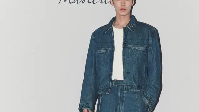 Lee Jae Wook dalam jaket jins