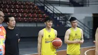 Kesatria Bengawan Solo sukses mendatangkan point guard baru, Abraham Wenas, untuk menambah kekuatan tim menjelang bergulirnya ajang IBL All Indonesian 2024. (DOK KBS).